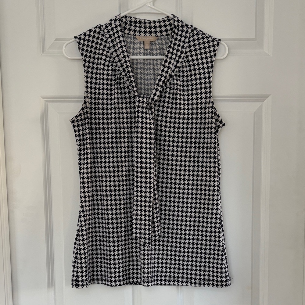 Navy and White Houndstooth Sleeveless Top